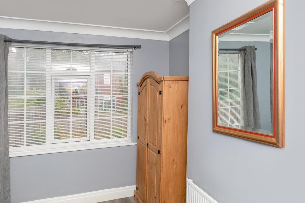 Leeds City Centre Spacious House Free Parking And Wi-Fi Exterior foto