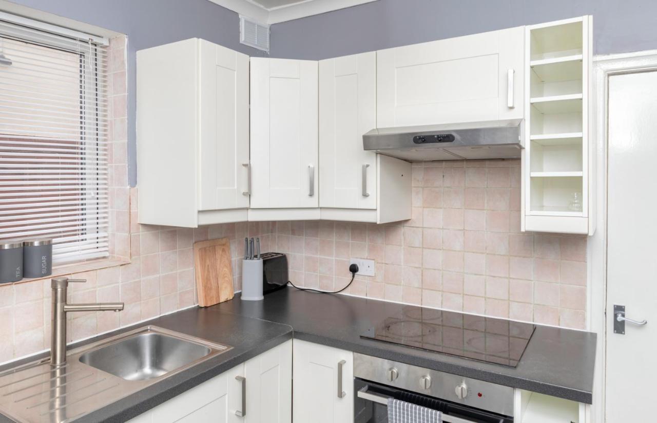 Leeds City Centre Spacious House Free Parking And Wi-Fi Exterior foto